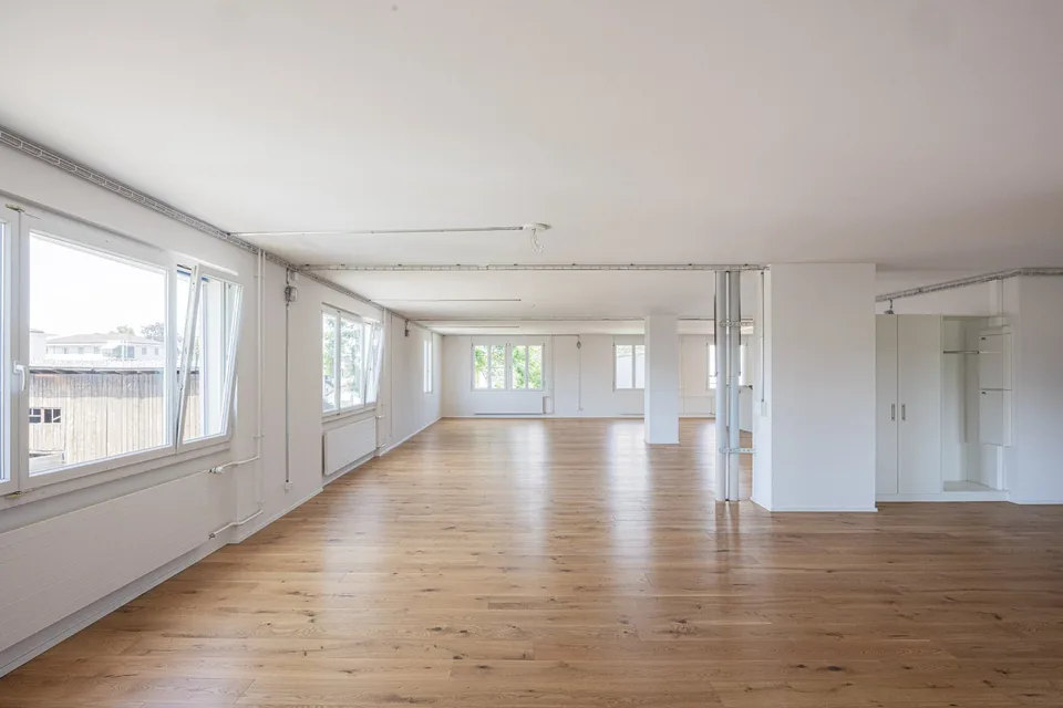 Large family apartment in a green and central location
