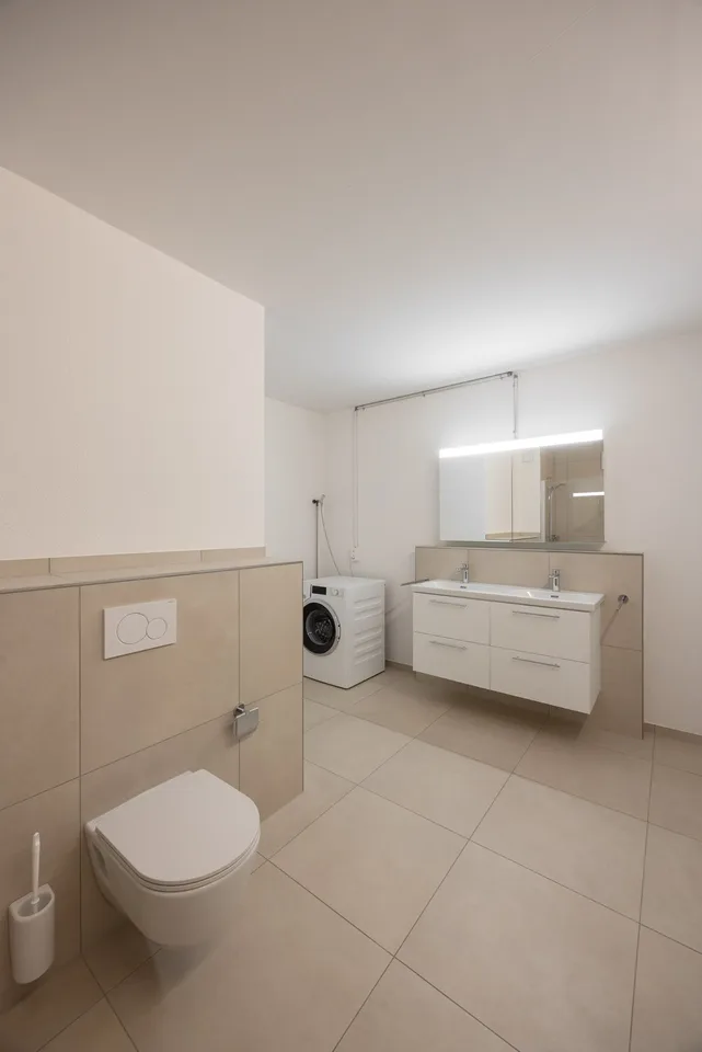 Large family apartment in a green and central location