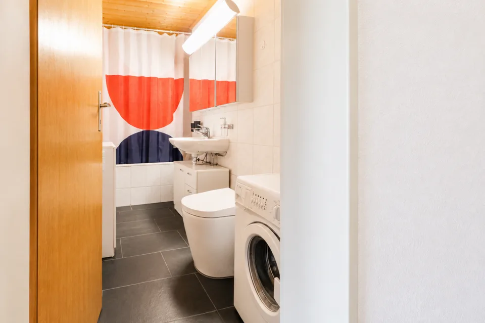 Helle 3.5- Zimmerwohnung im Dachgeschoss mit Südbalkon, Zusatzzimme... – Foto 11 von 13