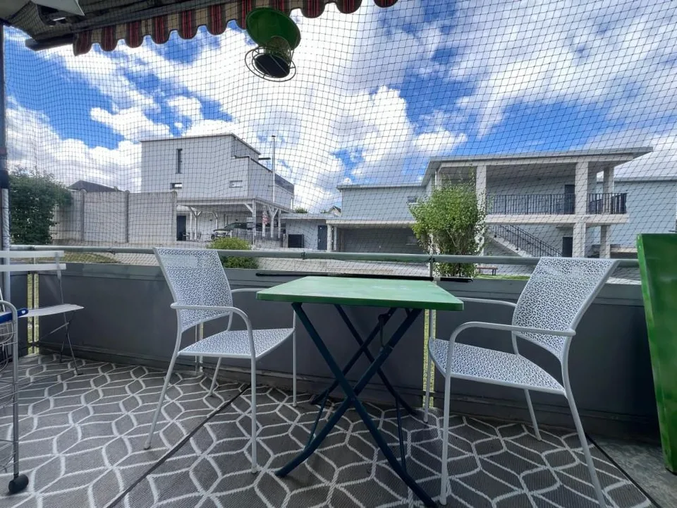 Brand new 3.5-room apartment in Safenwil! Swimming pool in the backyard