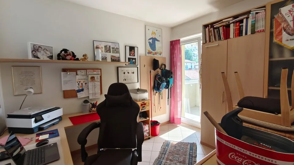 Geräumige 4.5-Zimmer-Wohnung mit Panoramaterrasse – Foto 8 von 14
