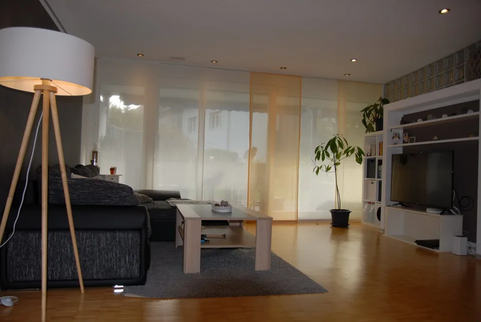 Charmante 3.5-Zimmer-Wohnung in Thierachern – Minergie-zertifiziert und rollstuhlgängig – Foto 2 von 7