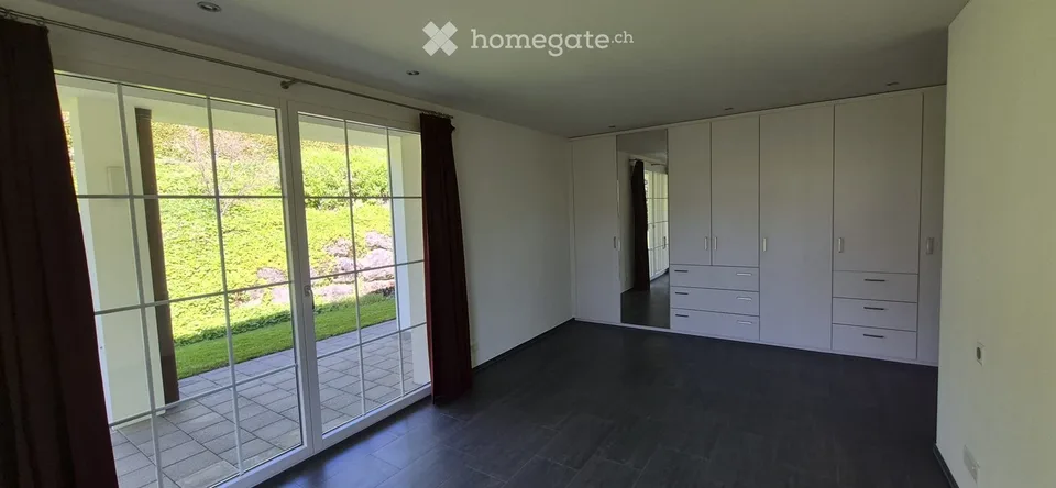 Traumhaftes 6.5-Zimmer-Einfamilienhaus mit Seeblick in Greppen – Foto 15 von 22
