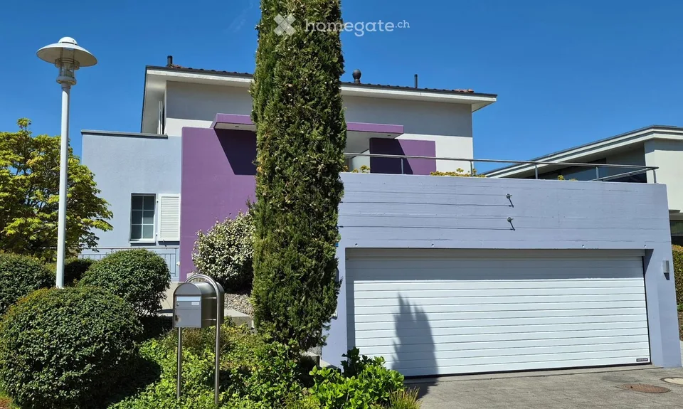 Traumhaftes 6.5-Zimmer-Einfamilienhaus mit Seeblick in Greppen – Foto 2 von 22