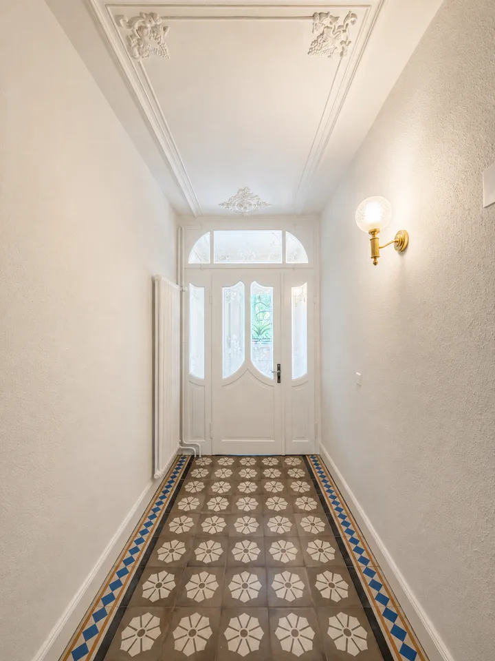 A residential jewel with character in the heart of Glarus