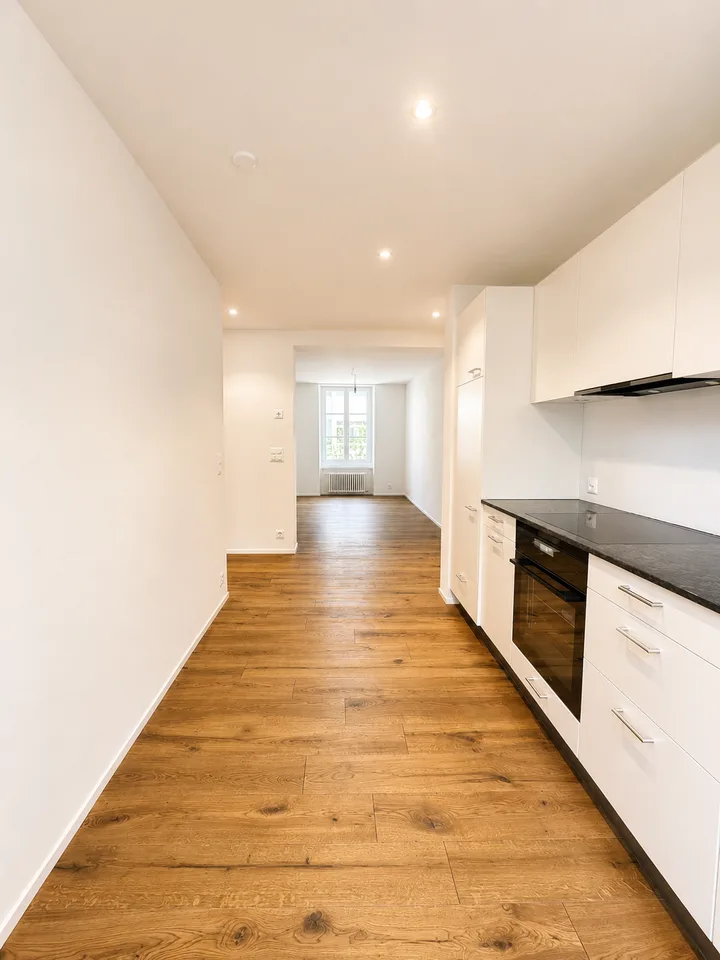 A residential jewel with character in the heart of Glarus