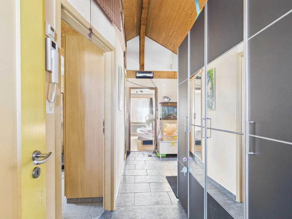 Maison familiale de 5,5 pièces avec jardin à Hellsau à vendre – photo 7 sur 13