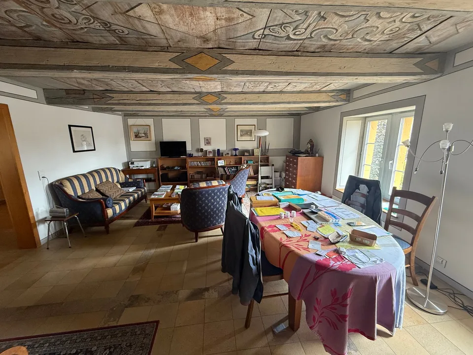 Charmantes 4-Zimmer-Wohnung im Herzen von Cressier – Foto 5 von 11
