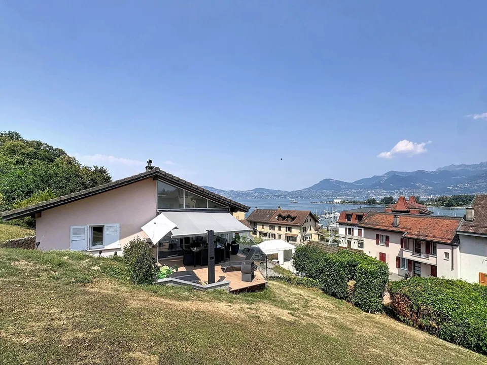 Villa 5.5 rooms with 4 bedrooms and panoramic view of Lake Geneva, Bouveret – photo 1 of 22