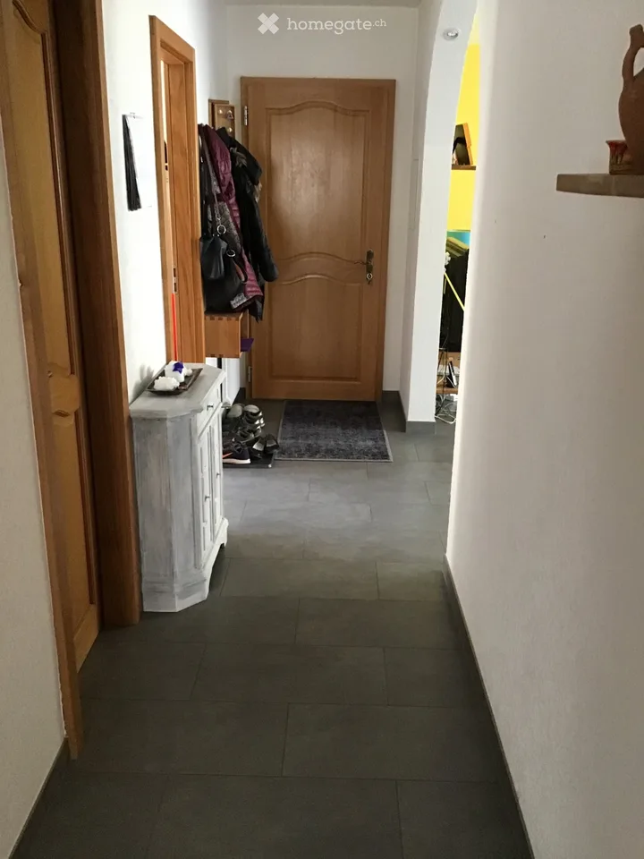 Wohnung mit 4,5 Zimmern zur Miete im Zentrum von Veyras