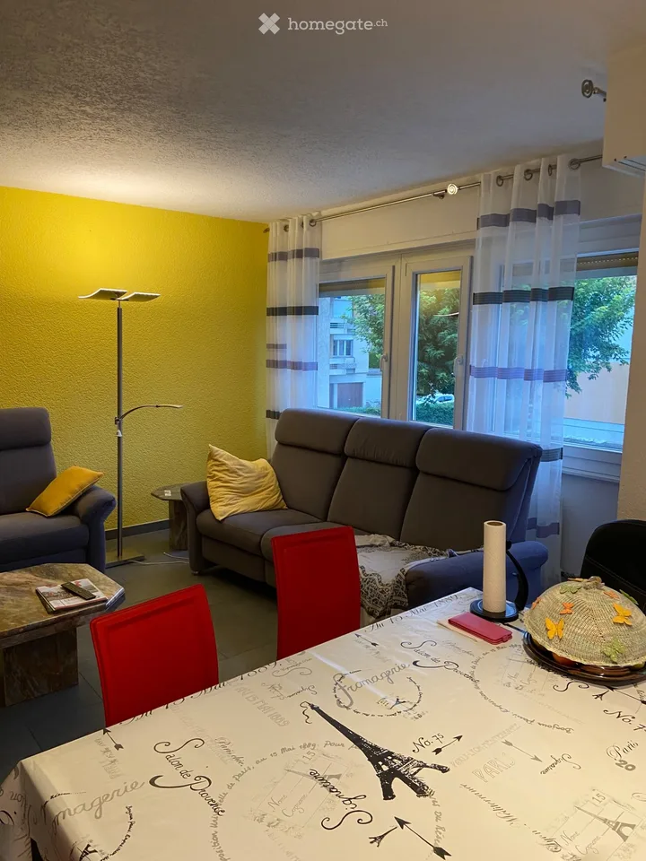Wohnung mit 4,5 Zimmern zur Miete im Zentrum von Veyras