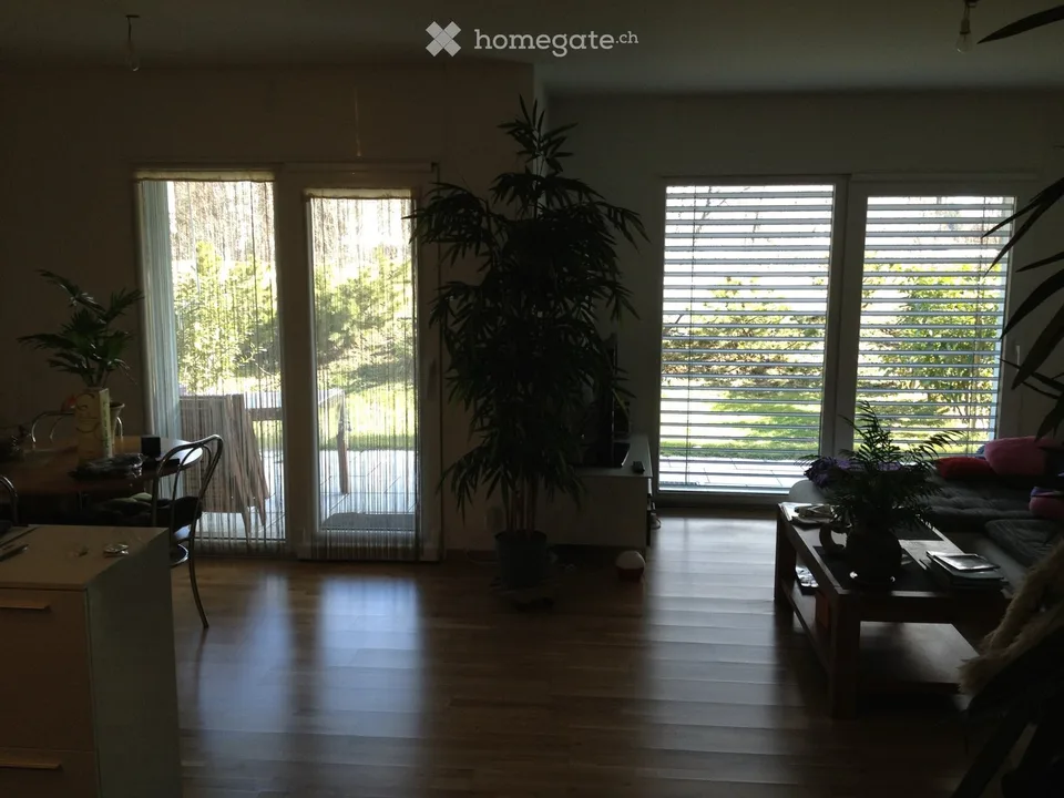 2,5 Zimmer Sion am Ufer des Rheins 1530 CHF Parkplatz/Gebühren – Foto 3 von 5