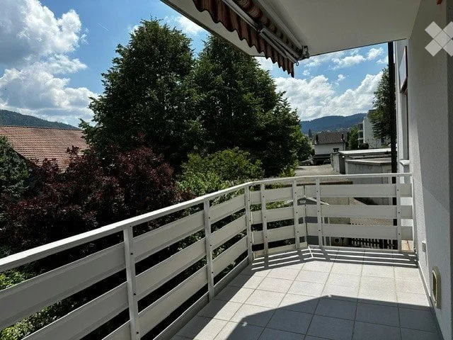 FOR RENT SPACIOUS 4.5 ROOMS WITH BALCONY, ELEVATOR, GARAGE