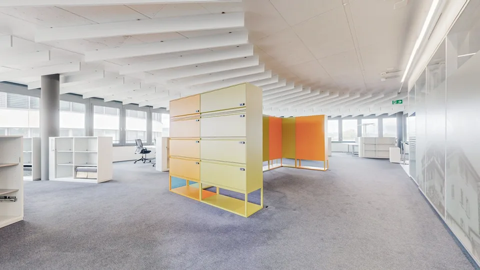 Moderne, lichtdurchflutete Bürofläche an zentraler Lage in Frauenfeld bezugsbereit und flexibel – Foto 6 von 8