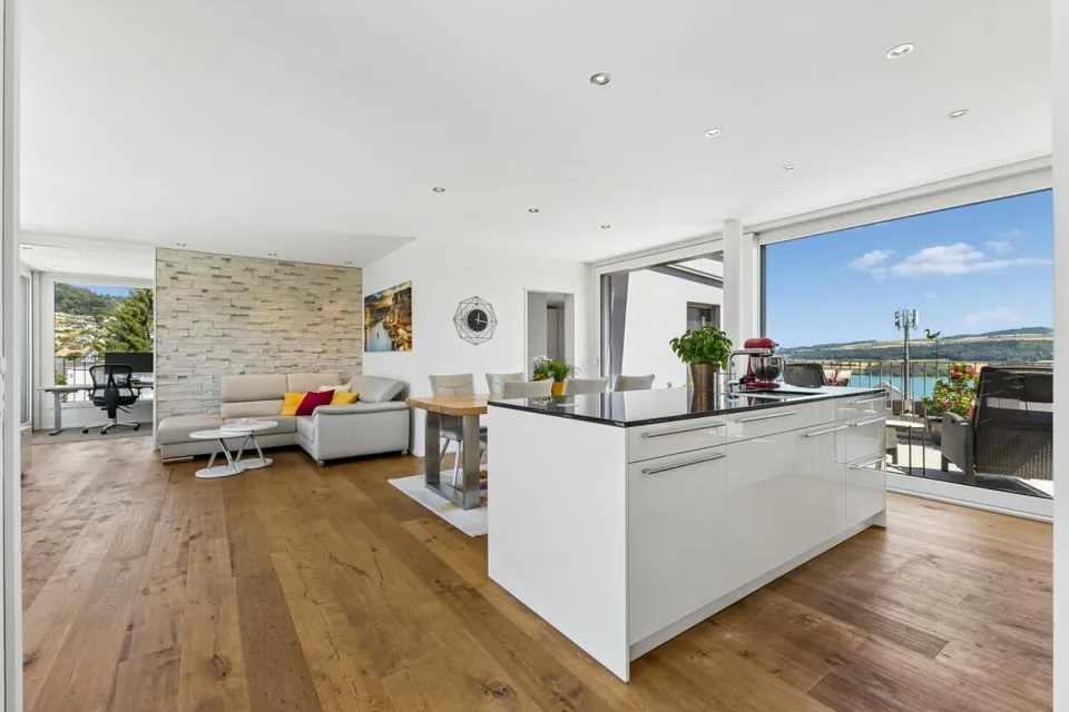 Exklusive 4.5-Zimmer-Attikawohnung mit Seeblick – Foto 4 von 20
