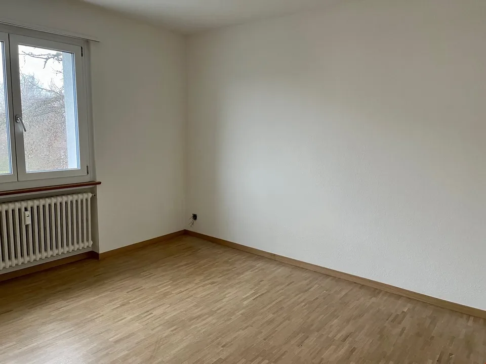 Weyernweg 16 Nidau: neu sanierte 3.5-ZWG mit Balkon