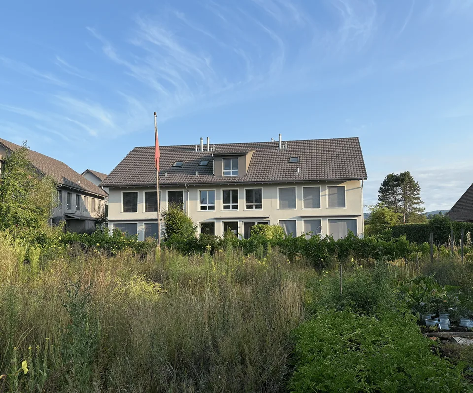 Geräumiges 6.5-Zimmer-Reihenhaus zur Miete in Uerzlikon