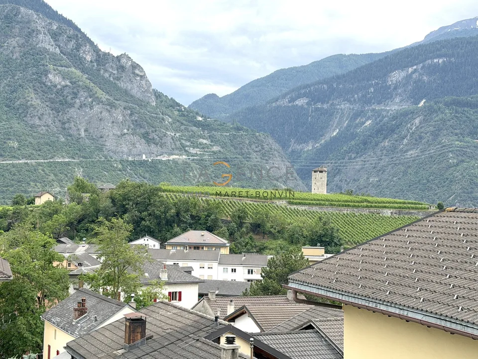 Appartamento di 5.5 locali con balcone, vista libera e giardino – foto 8 di 18