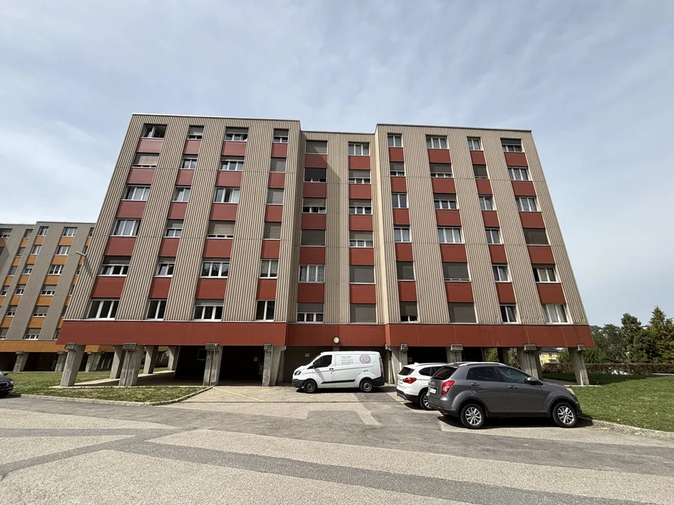 Appartement 3 pièces lumineux avec balcon et vue à La Chaux-de-Fonds – photo 11 sur 12