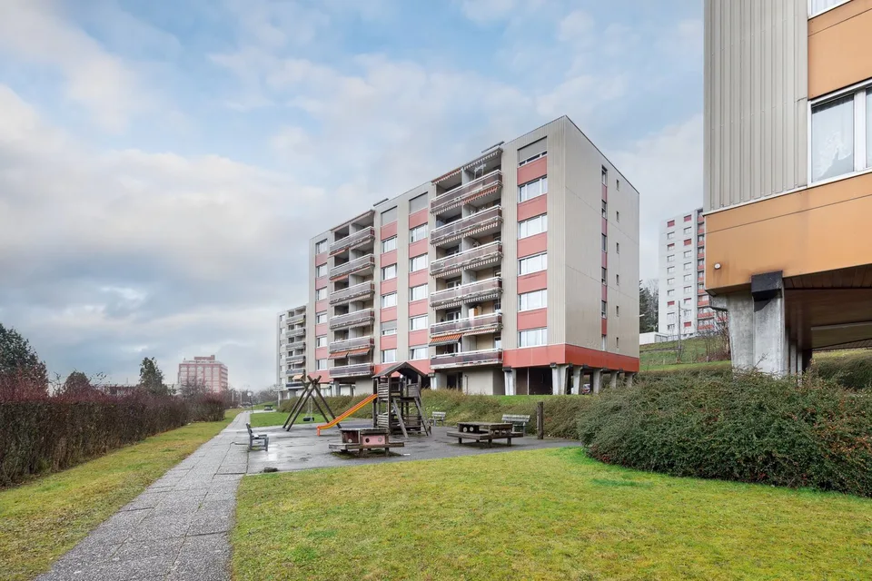 Appartement 3 pièces lumineux avec balcon et vue à La Chaux-de-Fonds – photo 12 sur 12