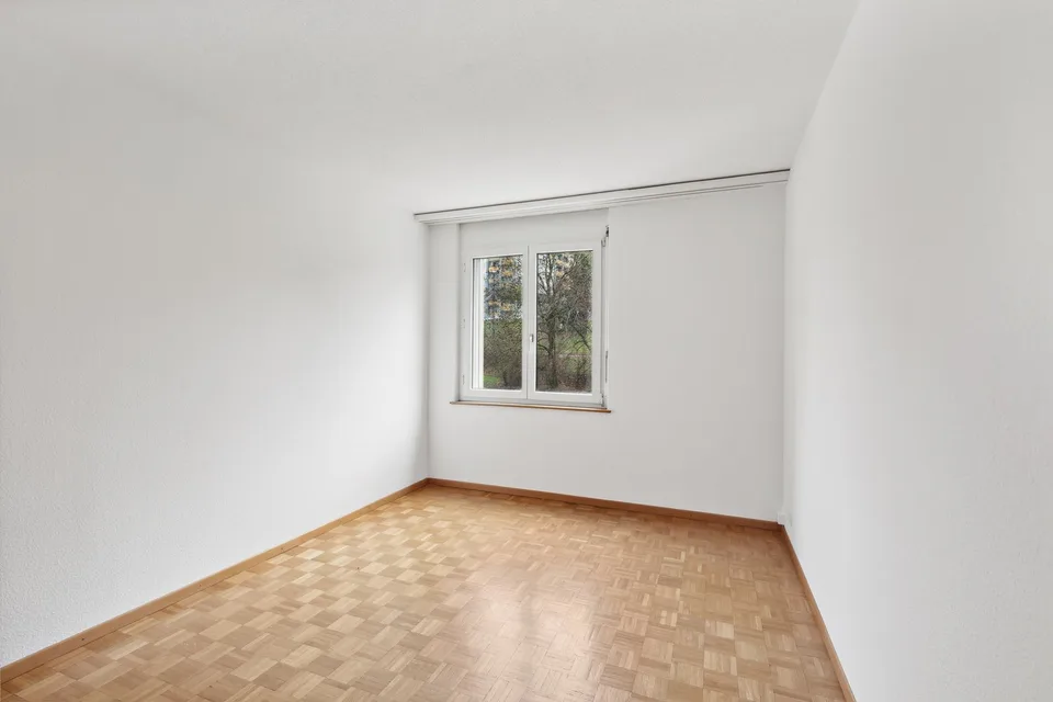 Appartement 3 pièces lumineux avec balcon et vue à La Chaux-de-Fonds – photo 7 sur 12