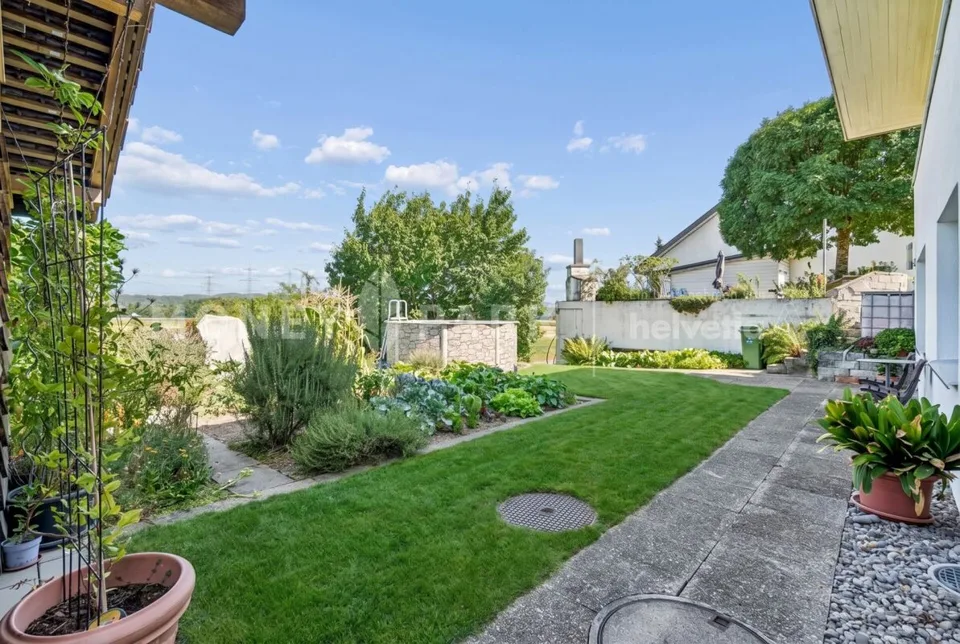 Réservé : Attractive maison unifamiliale 6.5 pièces dans un emplacement familial – photo 14 sur 16