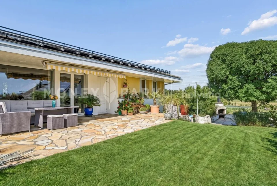 Réservé : Attractive maison unifamiliale 6.5 pièces dans un emplacement familial – photo 12 sur 16