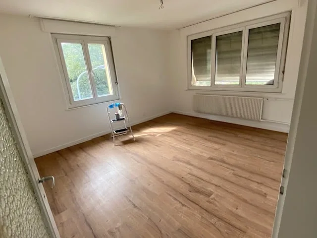 Wohnung 2.5 Zimmer renoviert in La Chaux-de-Fonds – sofort verfügbar – Foto 4 von 6