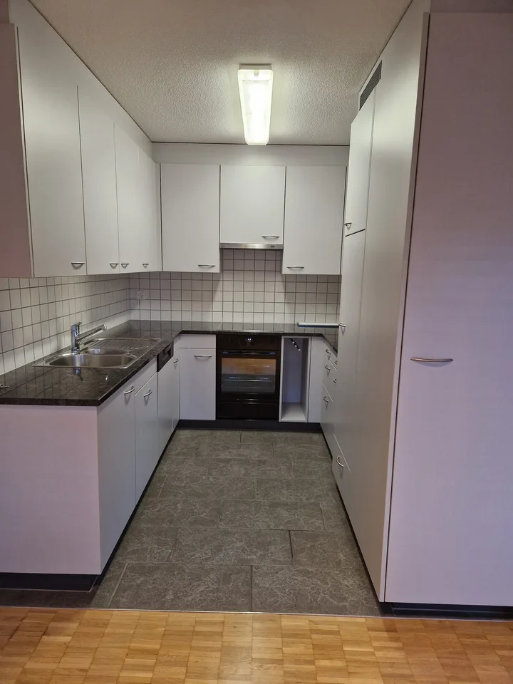 Helle 3.5 Zimmer Wohnung im 3. Stock