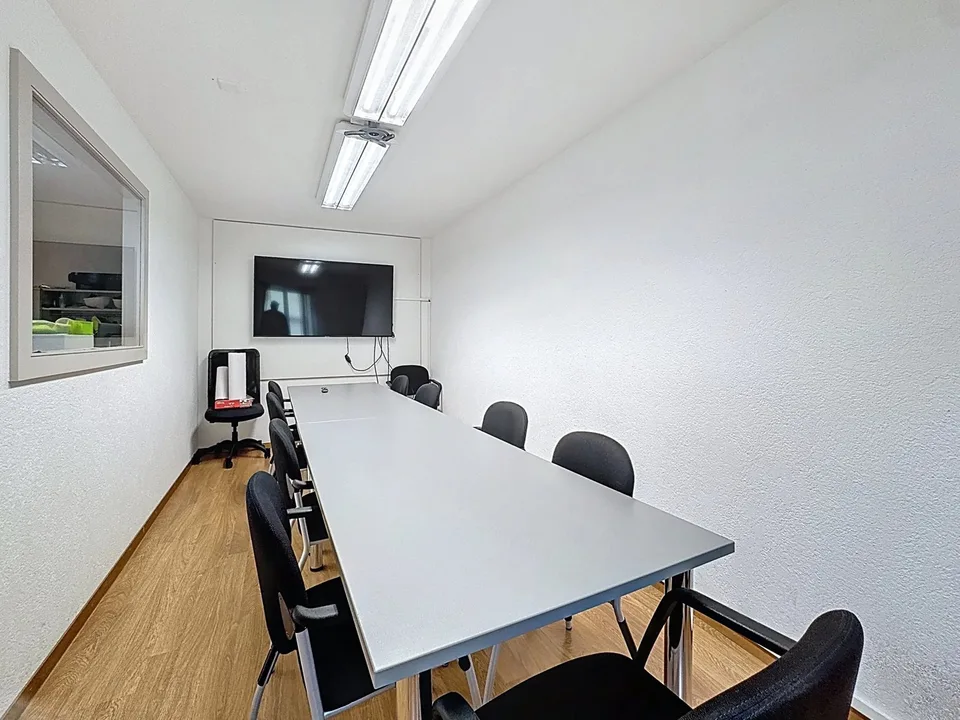Bureaux spacieux et lumineux au coeur de Monthey – photo 9 sur 13