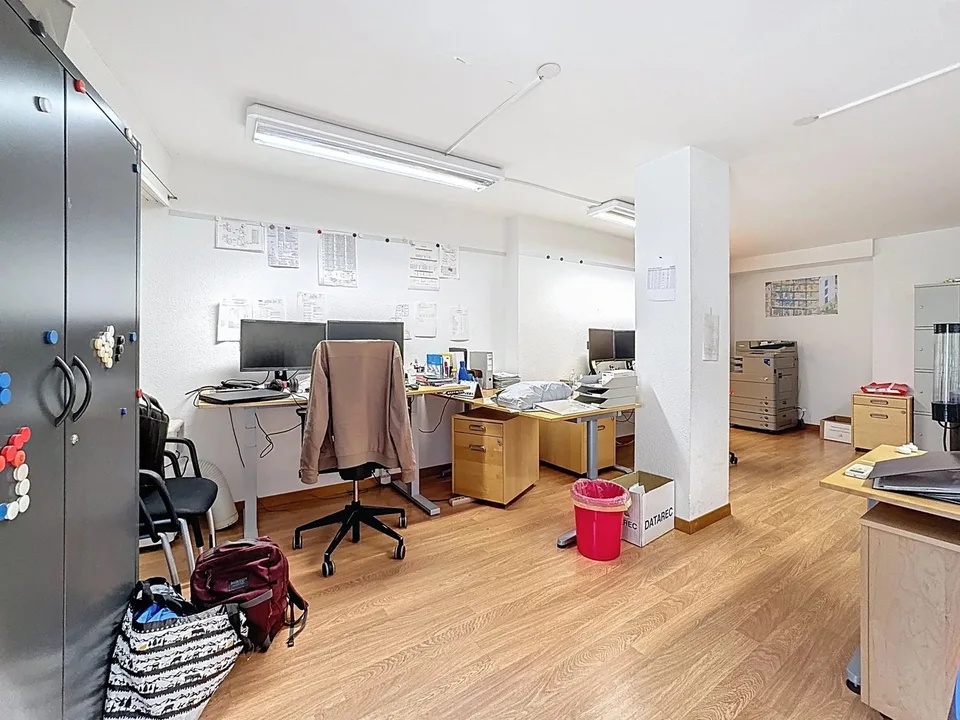 Bureaux spacieux et lumineux au coeur de Monthey – photo 8 sur 13