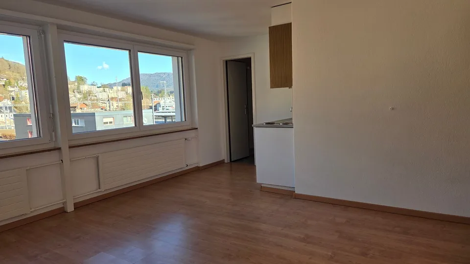 Apartment located next to the CFF train station