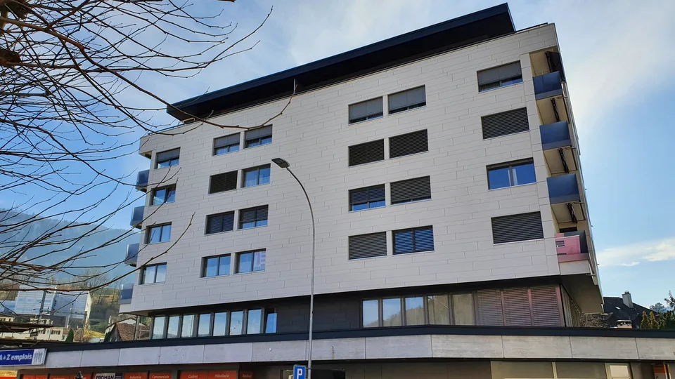 Apartment located next to the CFF train station