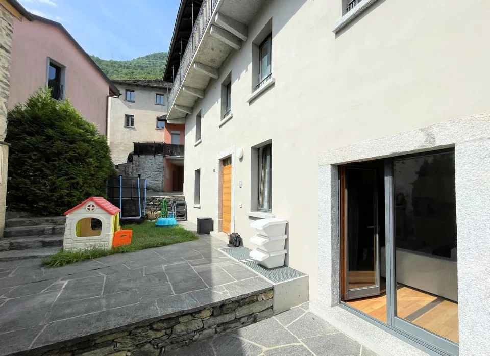 Haus mit sehr guter Renovierung und 4,5-Zimmer-Duplex-Wohnungen + 2,5 Zimmer im Erdgeschoss – Foto 6 von 22