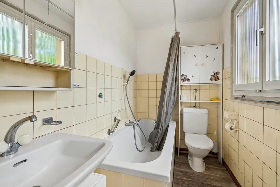 Zentrales Wohn- & Geschäftshaus mit Terrasse in Frick – Foto 9 von 13