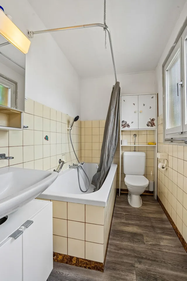 Zentrales Wohn- & Geschäftshaus mit Terrasse in Frick – Foto 8 von 13