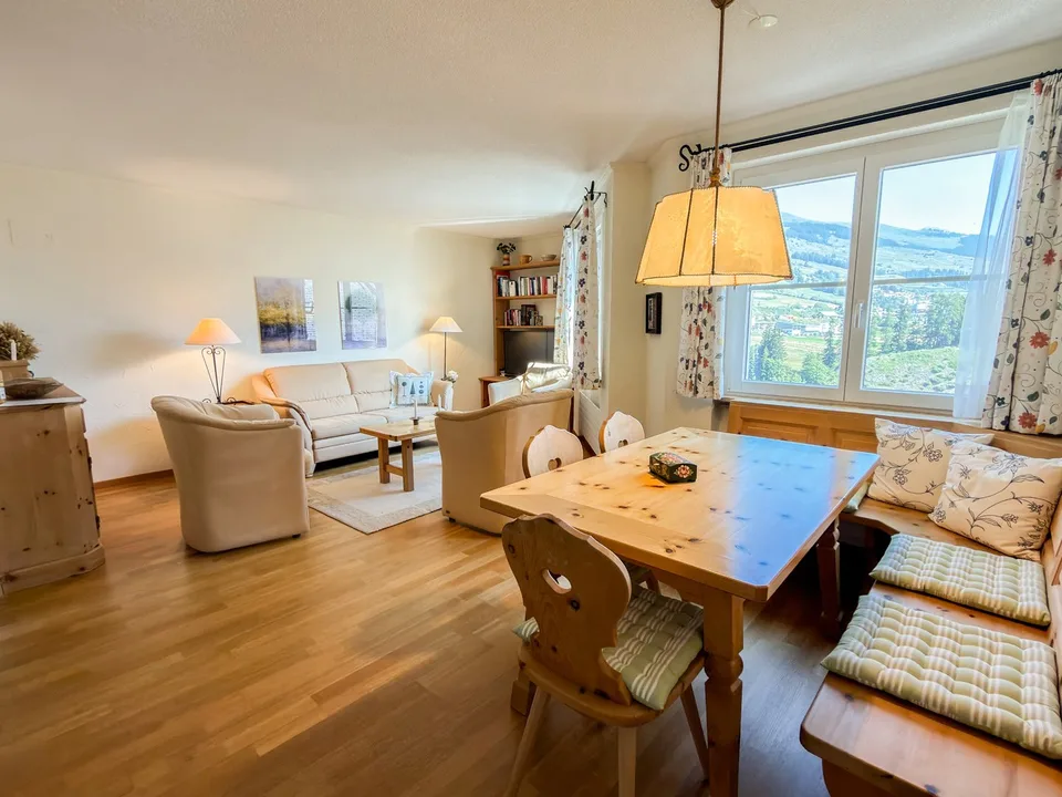 Helle 3-Zimmer-Wohnung mit Balkon und schöner Aussicht in Vulpera – Foto 7 von 18