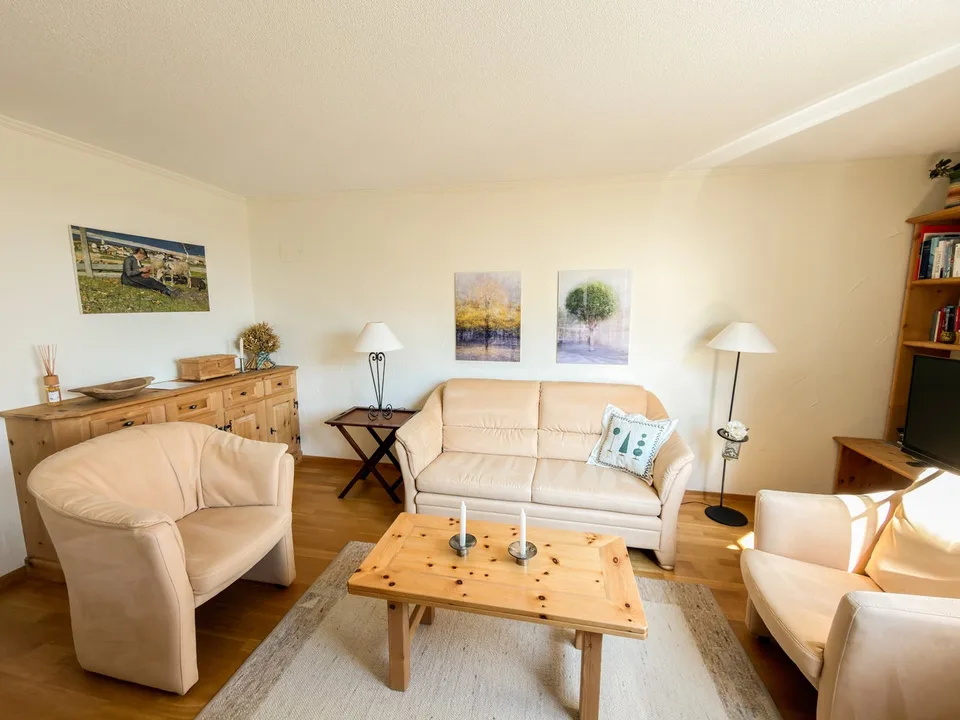 Helle 3-Zimmer-Wohnung mit Balkon und schöner Aussicht in Vulpera – Foto 4 von 18