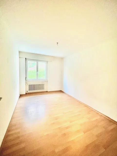 Charmante 3.5 Zimmer Wohnung im Grünen – Foto 5 von 8