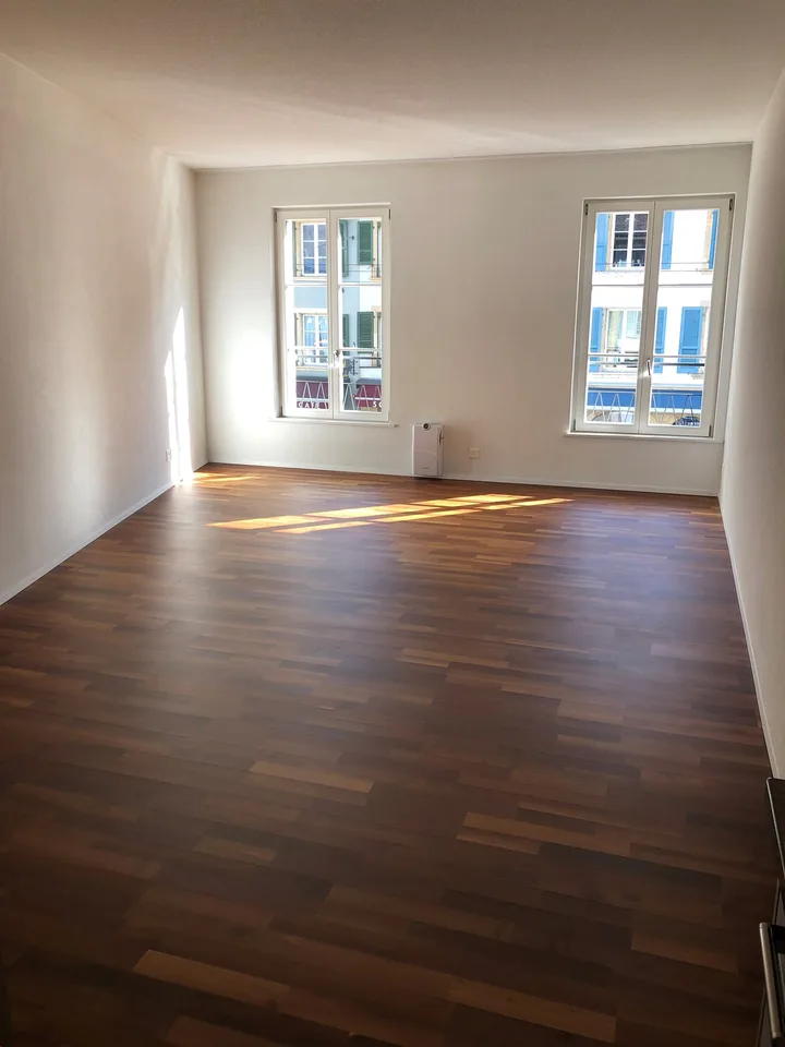 Moderne 3.5-Zimmer-Wohnung im Herzen von Nidau