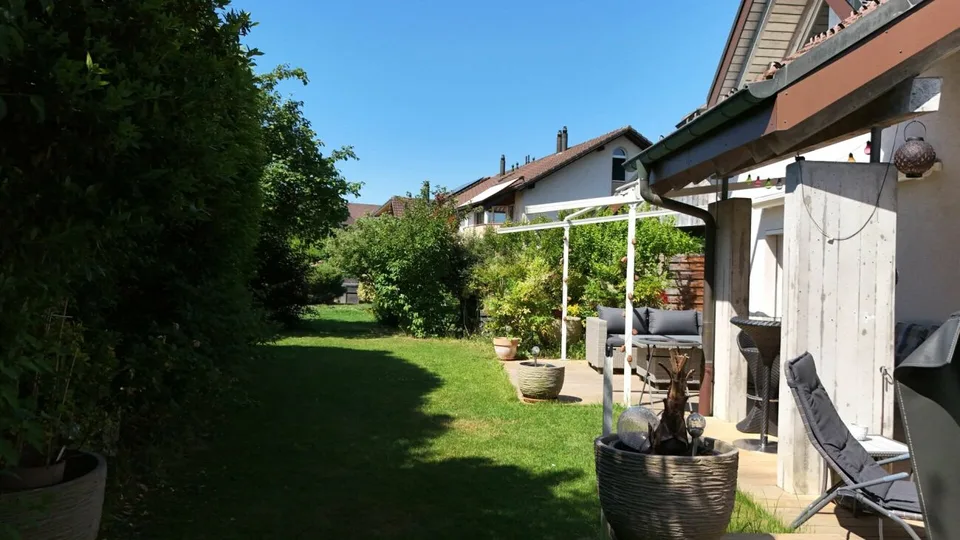 Casa a schiera con oasi di giardino - Casa a Zollikofen – foto 19 di 27