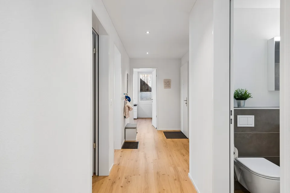 Zentral, ruhig und lichtdurchflutet - Ihr neues Zuhause im Herzen von Hettlingen – Foto 12 von 14
