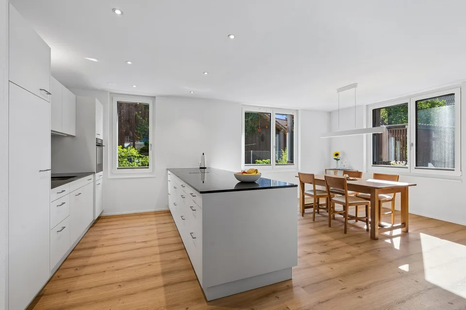 Zentral, ruhig und lichtdurchflutet - Ihr neues Zuhause im Herzen von Hettlingen – Foto 7 von 14