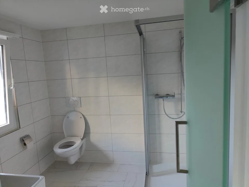 Charming 4-room single-family house in Glarus – quiet location with well-kept garden