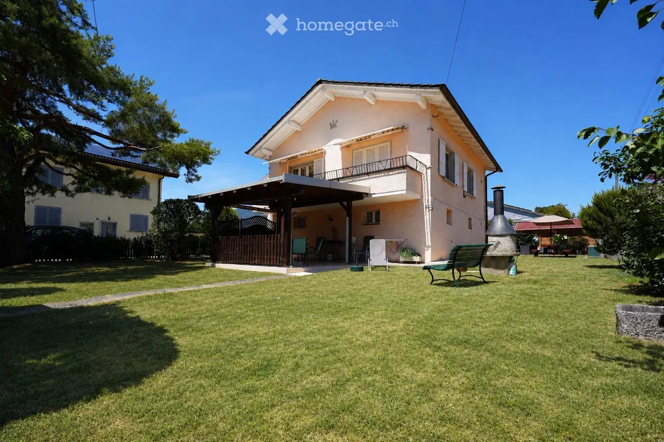 Villa familiale de 6 pièces à Orbe – Charme de l'ancien et confort moderne – photo 3 sur 8