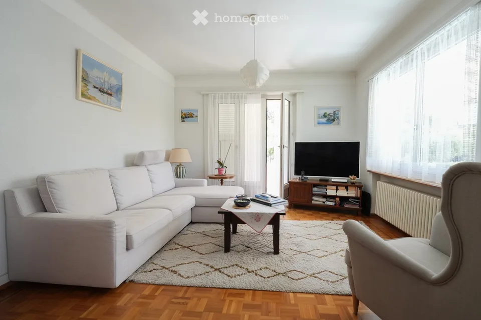Villa familiale de 6 pièces à Orbe – Charme de l'ancien et confort moderne – photo 6 sur 8
