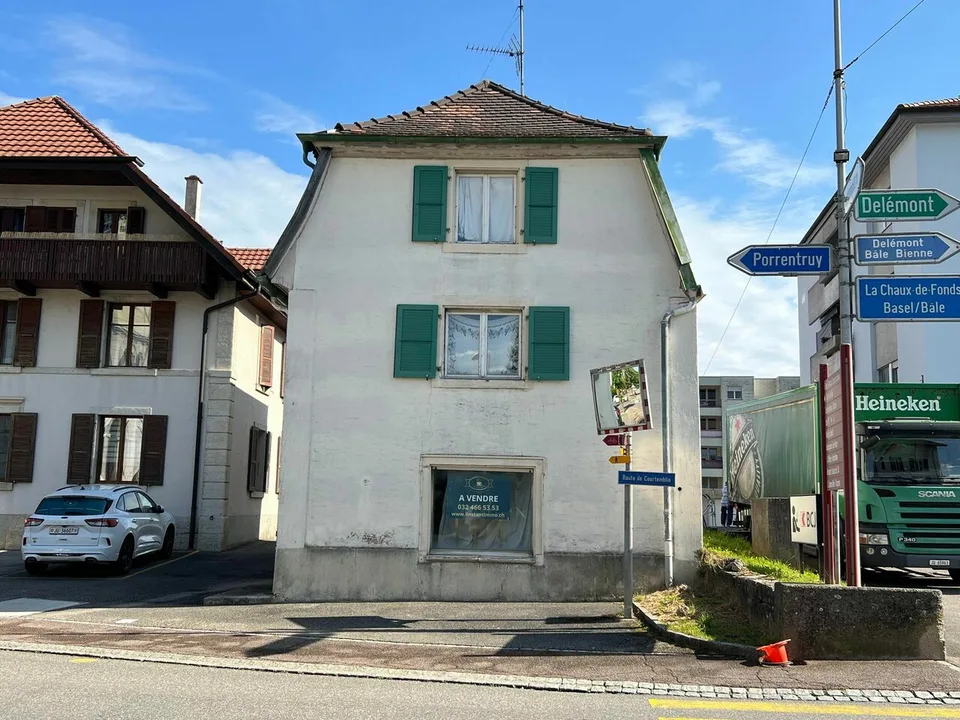 Casa da ristrutturare con possibilità di creare diversi appartamenti – foto 6 di 6