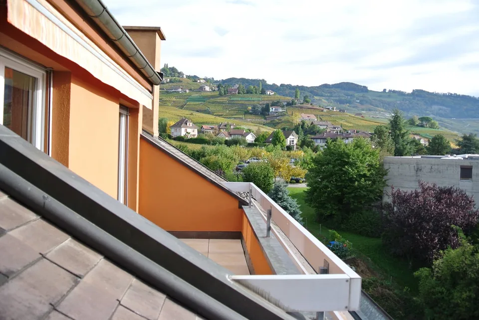 Superbo appartamento traversante con vista impareggiabile sul Lago di Ginevra – Cully