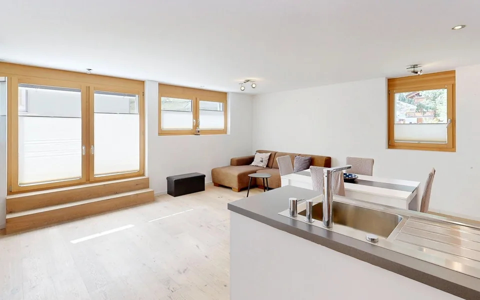 Bello e luminoso appartamento 2.5 locali con terrazza – foto 3 di 9