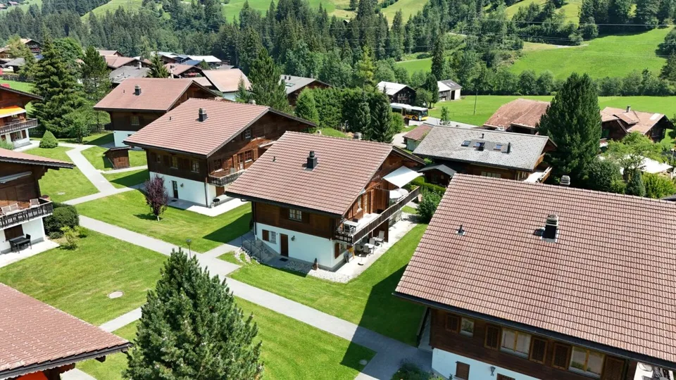 Charmante 3.5-Zimmer-Maisonette im Chalet Oldenhorn – Foto 9 von 11